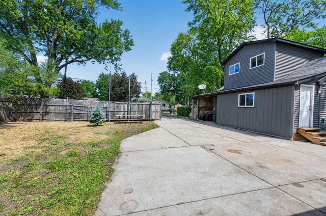 1452 Kenneth Street, Burton, MI 48529