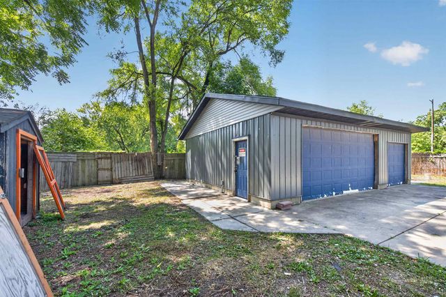 1452 Kenneth Street, Burton, MI 48529