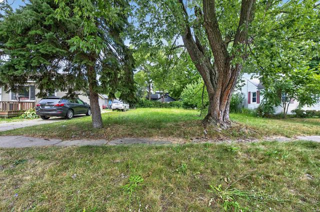 1452 Kenneth Street, Burton, MI 48529