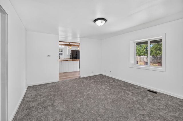 1452 Kenneth Street, Burton, MI 48529