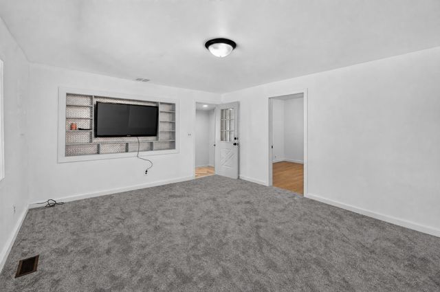 1452 Kenneth Street, Burton, MI 48529