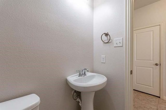 3927 Cascade Sky Drive, Arlington, TX 76005