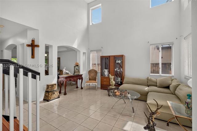 15809 SW 65th Ter, Miami, FL 33193