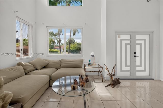 15809 SW 65th Ter, Miami, FL 33193