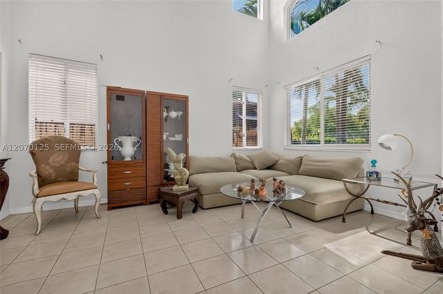 15809 SW 65th Ter, Miami, FL 33193