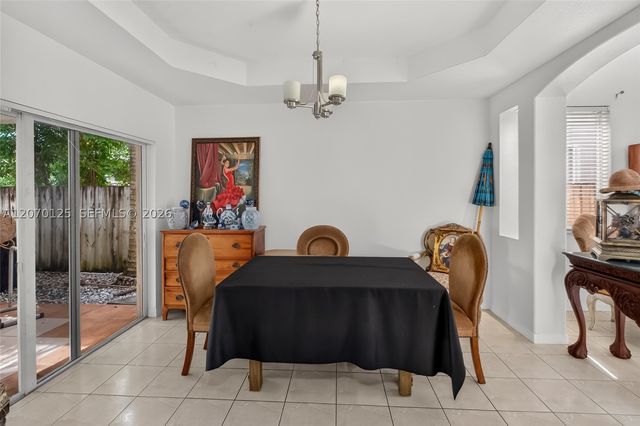 15809 SW 65th Ter, Miami, FL 33193