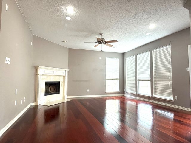 1618 Arbor Creek Drive, Garland, TX 75040