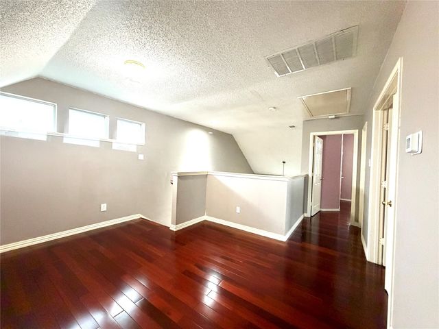 1618 Arbor Creek Drive, Garland, TX 75040