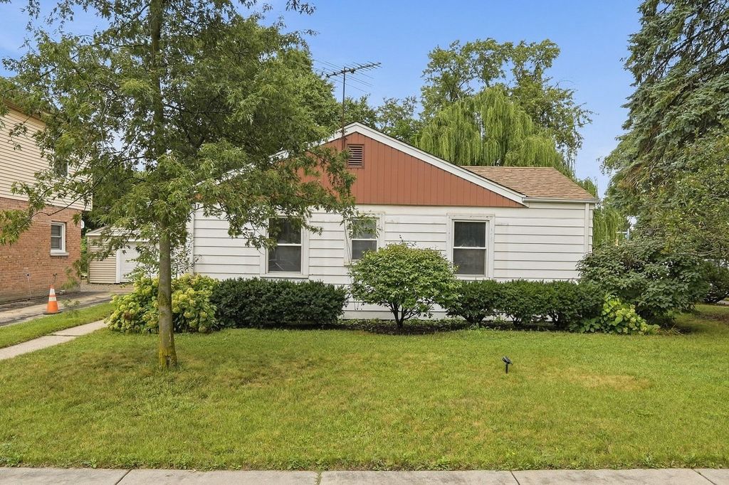834 S Wolf Road, Des Plaines, IL 60016 — photo 3