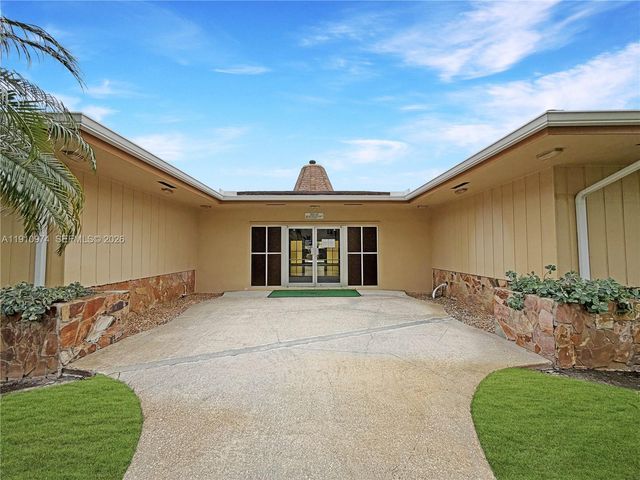 100 Village Green Circle E 112, Palm Springs, FL 33461