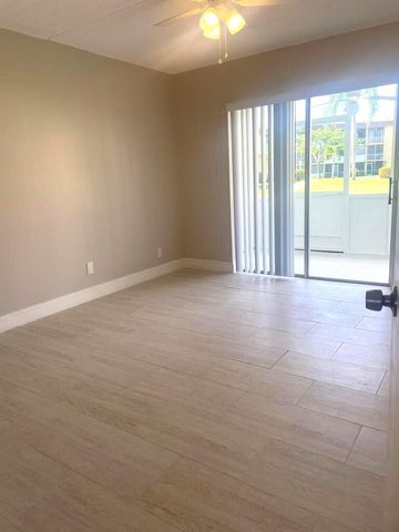 100 Village Green Circle E 112, Palm Springs, FL 33461