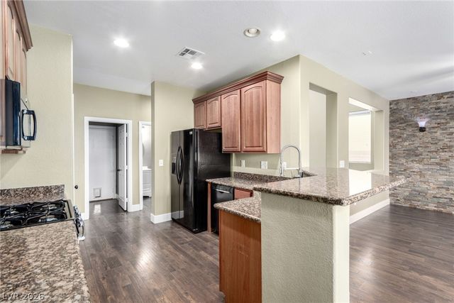 10622 Blue Larkspur Court, Las Vegas, NV 89141