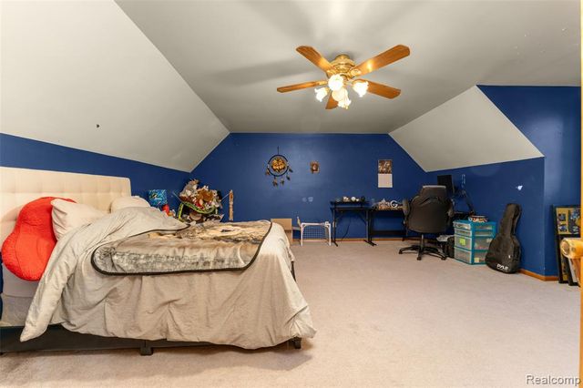 6879 Crofoot Road, Howell, MI 48843