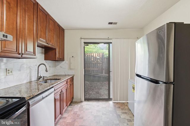 7205 SPLIT RAIL LN, Laurel, MD 20707