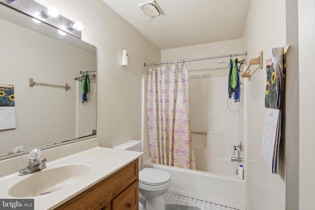 7205 SPLIT RAIL LN, Laurel, MD 20707