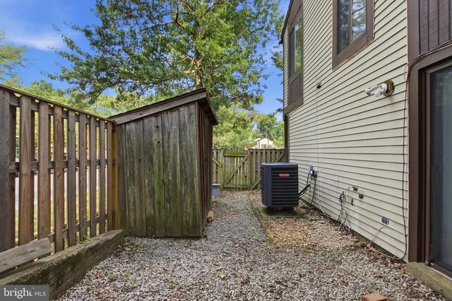 7205 SPLIT RAIL LN, Laurel, MD 20707