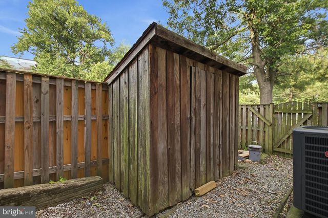 7205 SPLIT RAIL LN, Laurel, MD 20707