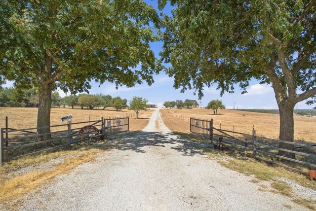 100 Shadle Ridge Court, Poolville, TX 76487
