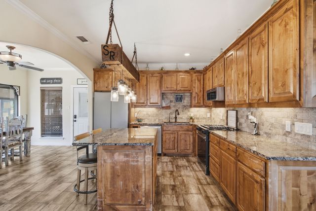 100 Shadle Ridge Court, Poolville, TX 76487