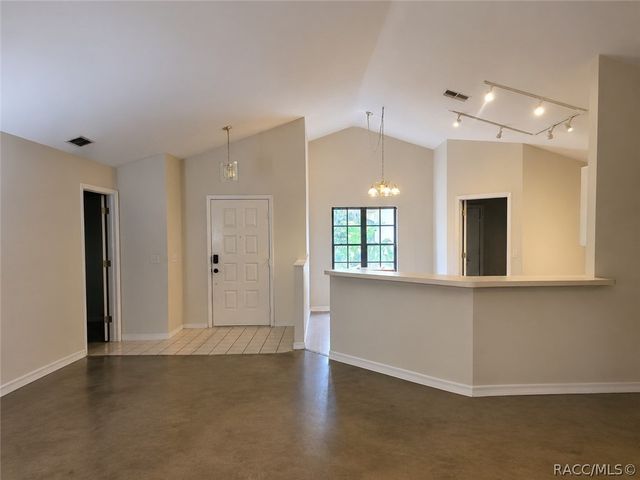 495 E Stratford Avenue, Lecanto, FL 34461