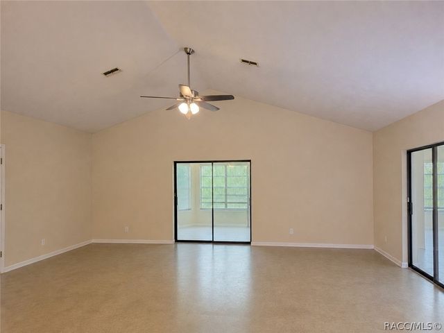 495 E Stratford Avenue, Lecanto, FL 34461