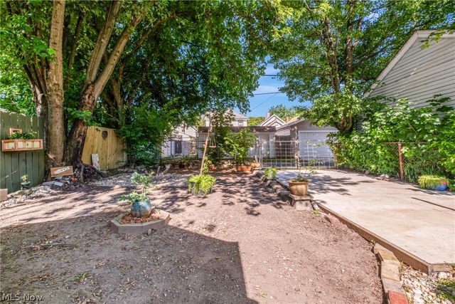 1884 W 47th Street, Cleveland, OH 44102