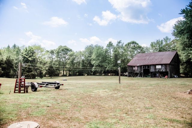 8155 WHEATLEY RD, La Plata, MD 20646