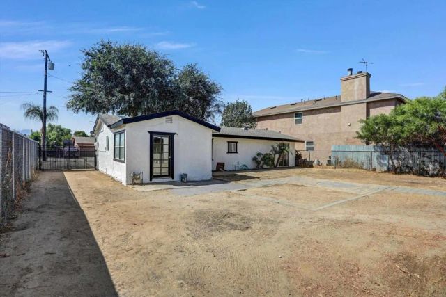1355 7th Street, Norco, CA 92860