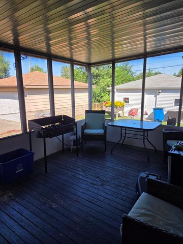 6743 Idaho Avenue, Hammond, IN 46323