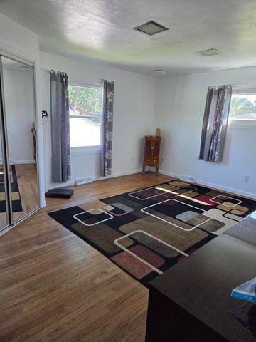 6743 Idaho Avenue, Hammond, IN 46323