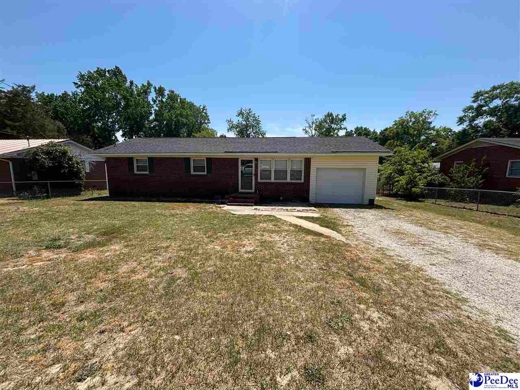 1416 Welch Dr., Florence, SC 29505