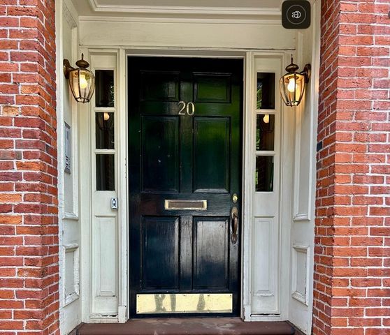 20 Joy 2, Boston, MA 02114