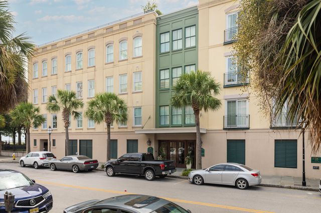 1 Vendue Range M, Charleston, SC 29401