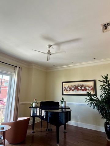 1 Vendue Range M, Charleston, SC 29401