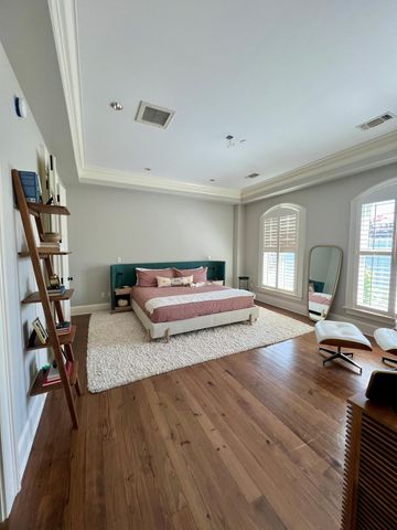 1 Vendue Range M, Charleston, SC 29401