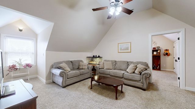 5304 Blackman Rd, Murfreesboro, TN 37129