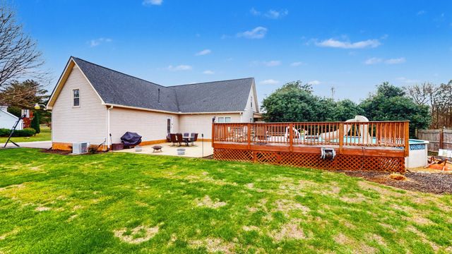 5304 Blackman Rd, Murfreesboro, TN 37129