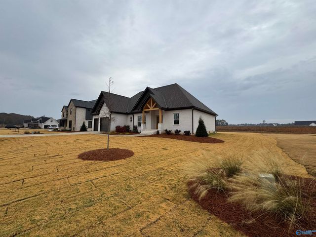 195 Caldwell Trail, Gadsden, AL 35901