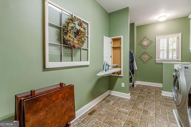 1251 Oxford Drive SE, Conyers, GA 30013