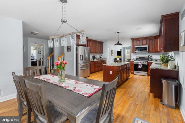 500 W FARMS RD, Howell, NJ 07731