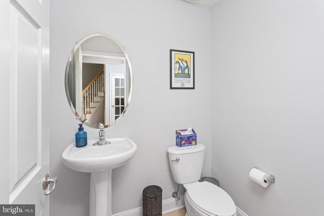 500 W FARMS RD, Howell, NJ 07731