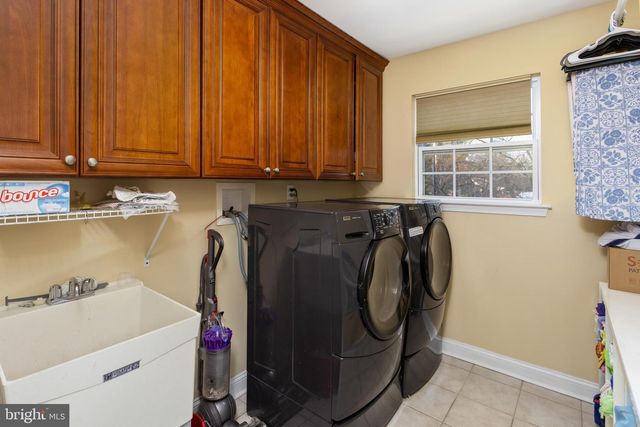 500 W FARMS RD, Howell, NJ 07731