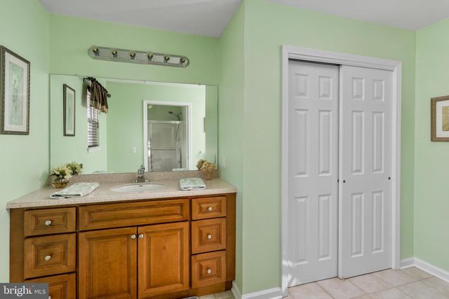 500 W FARMS RD, Howell, NJ 07731