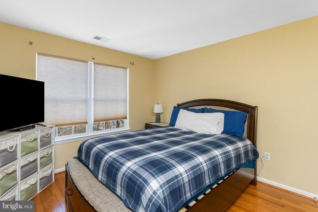 500 W FARMS RD, Howell, NJ 07731