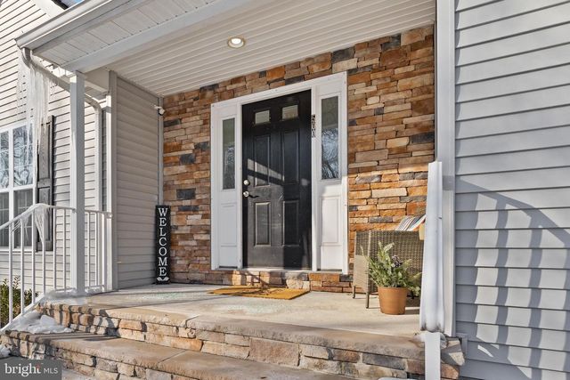 500 W FARMS RD, Howell, NJ 07731