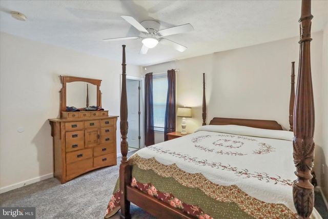 991 SELDON DR, Strasburg, VA 22657