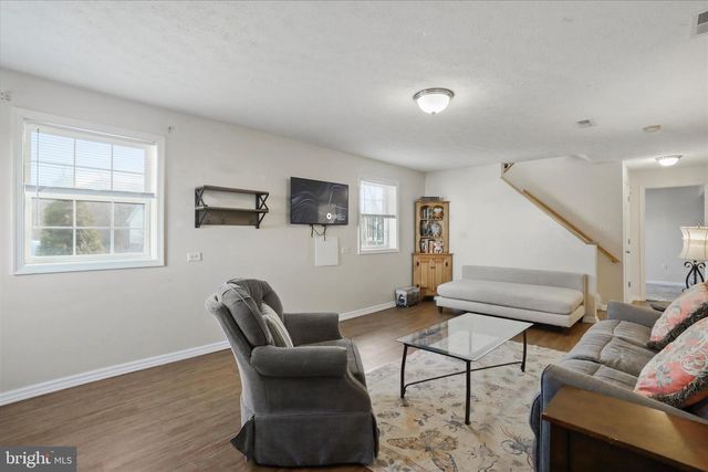 991 SELDON DR, Strasburg, VA 22657