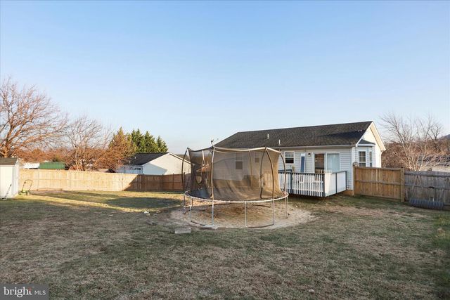 991 SELDON DR, Strasburg, VA 22657