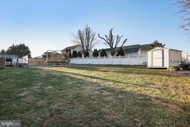 991 SELDON DR, Strasburg, VA 22657