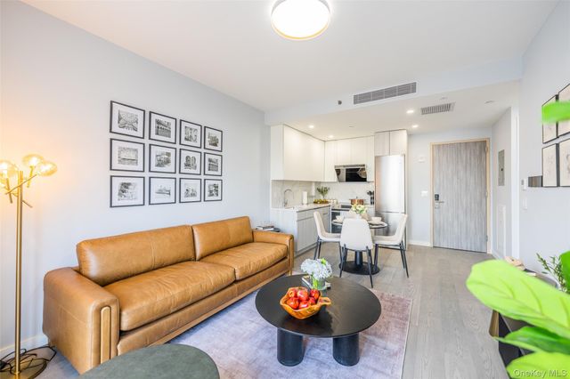 134-11 Franklin Avenue 9D, Flushing, NY 11355